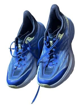 Hoka One One Speedgoat 5
